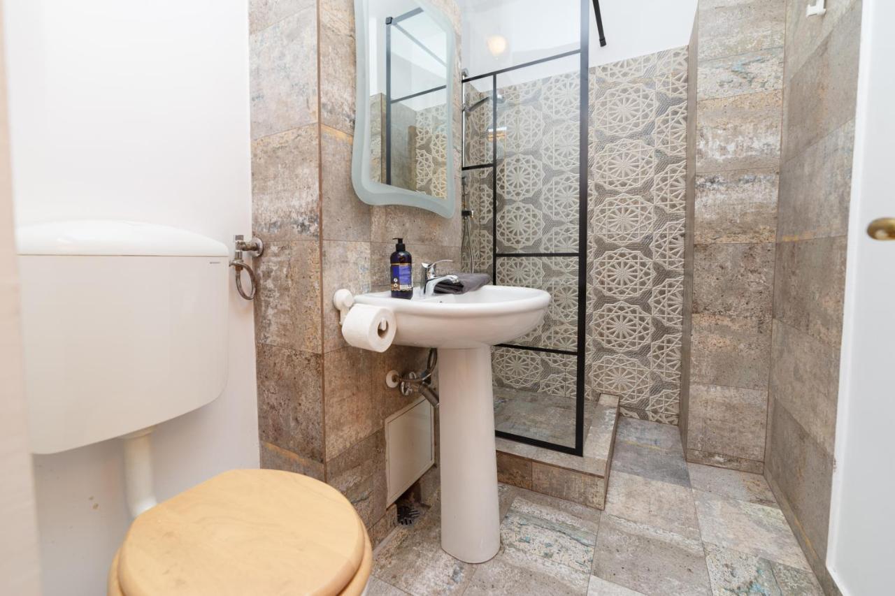 Color Ap Calea Victoriei 12C Apartment Bucharest Luaran gambar